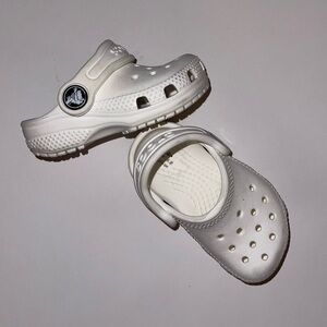 White Toddler Crocs Size 4